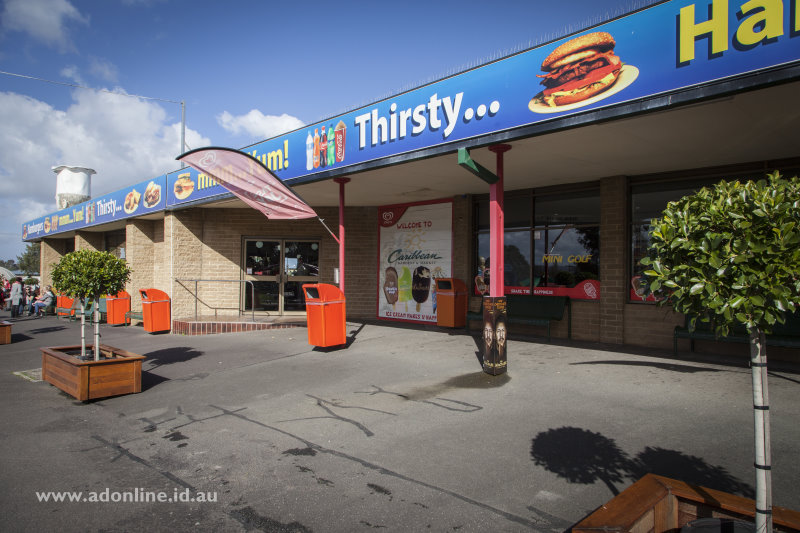 Kiosk building advertising take-away food, burgers et cetera