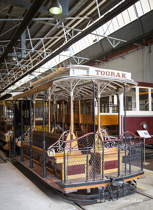 Cable tram